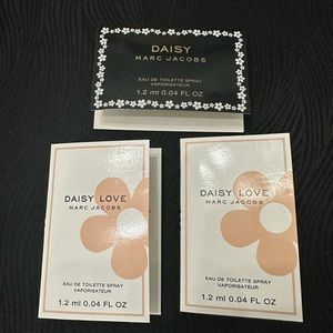 Marc Jacob Perfume sample bundle